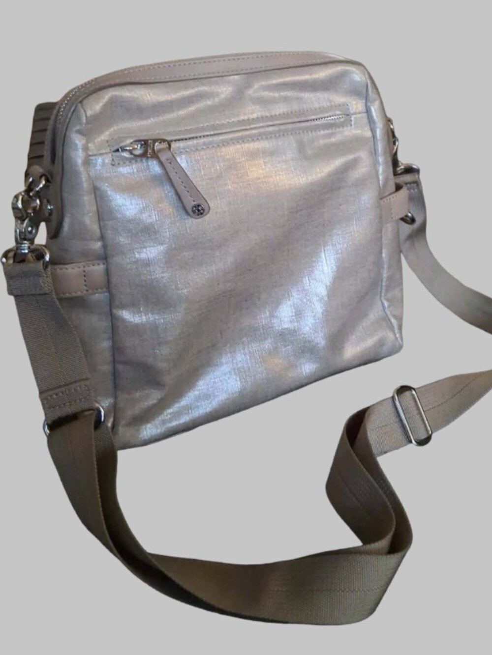 Mz Wallace Metallic Paige Bag - Picture 2 of 6